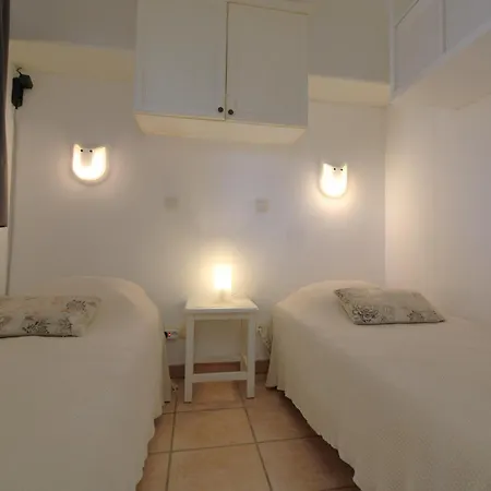 Apartamento Le Hameau De La Pinede Studio-cabine Piscine Clim Wifi Parking Mer By Hc