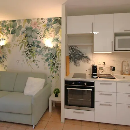 Apartment Le Hameau De La Pinede Studio-cabine Piscine Clim Wifi Parking Mer By Hc *